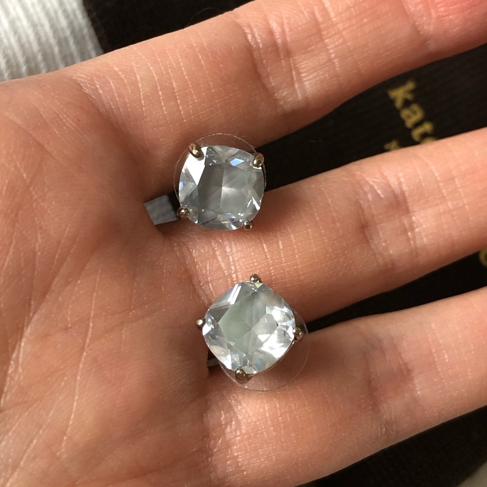 Kate Spade silver/grey small square stud earrings